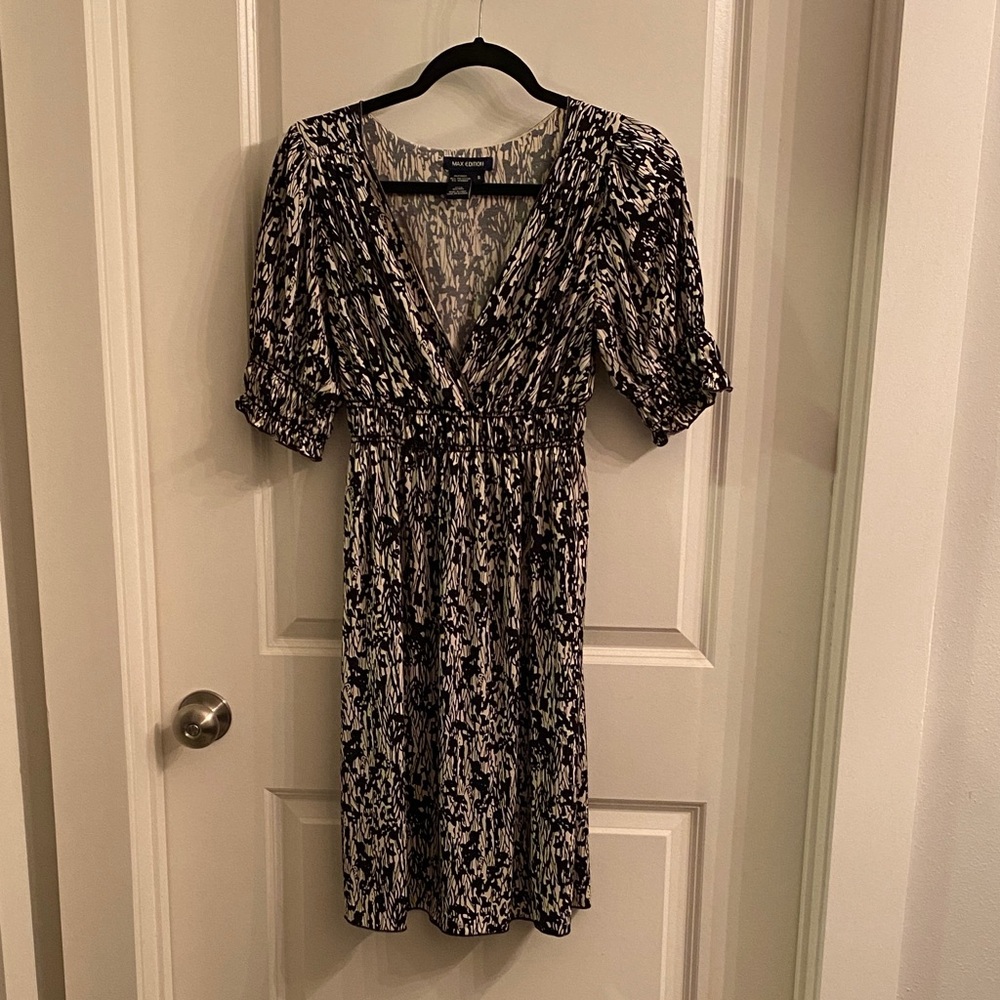 Max Edition Black and White Midi Dress